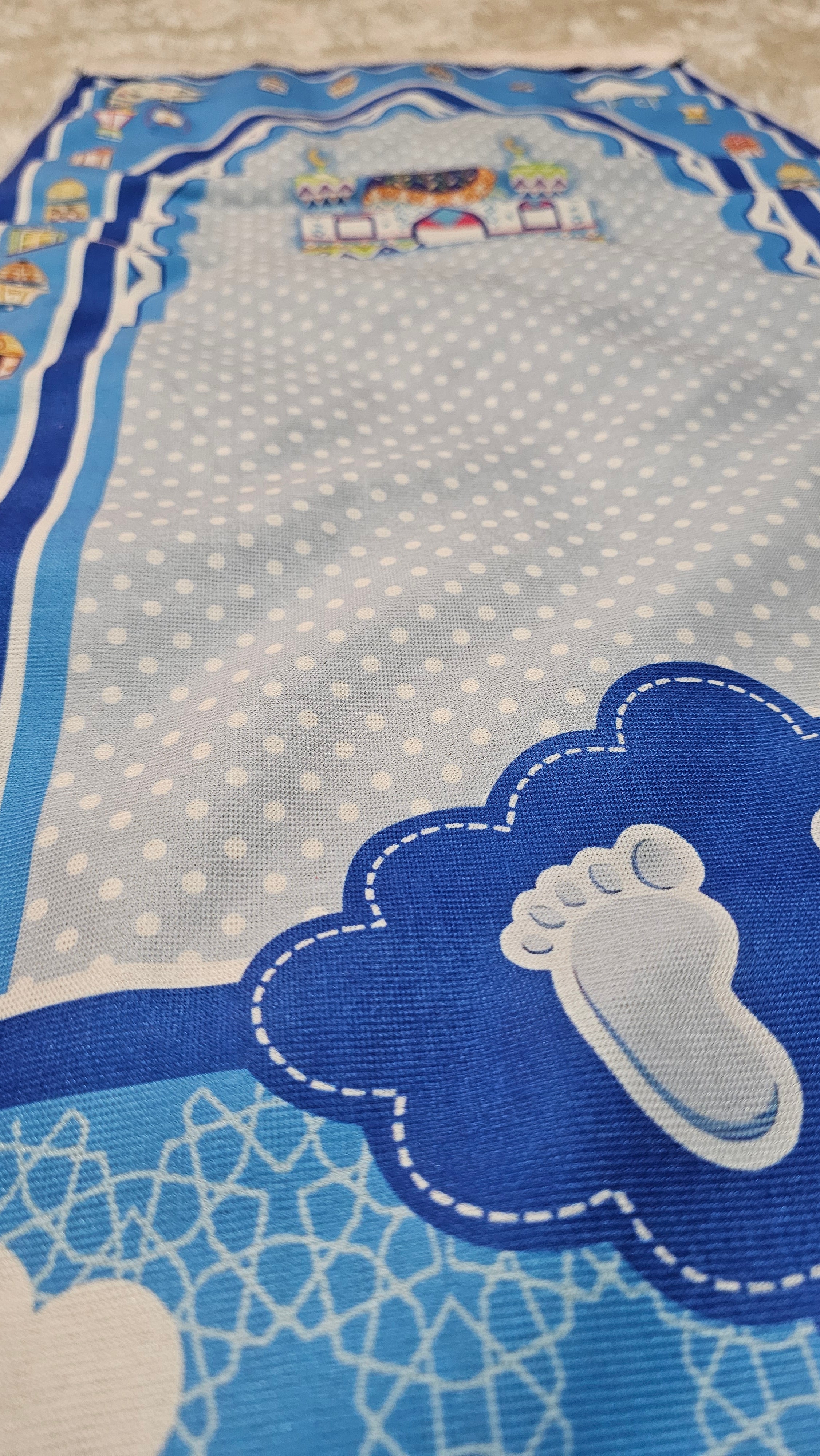 Mavi Bulutlu Seccade Tekli